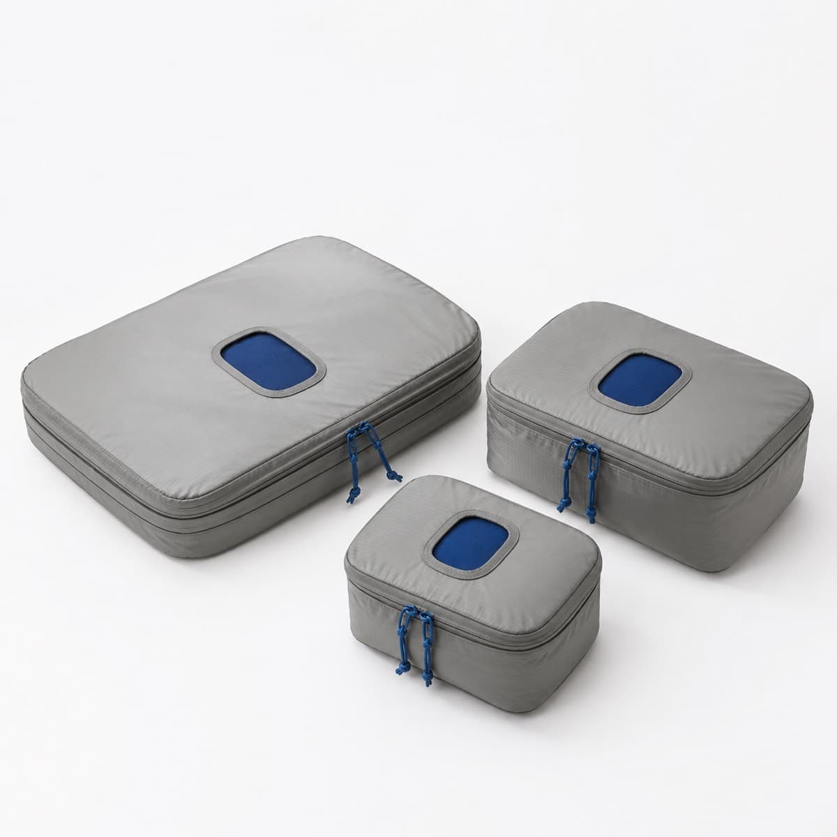 Cube Compress 3, exterior