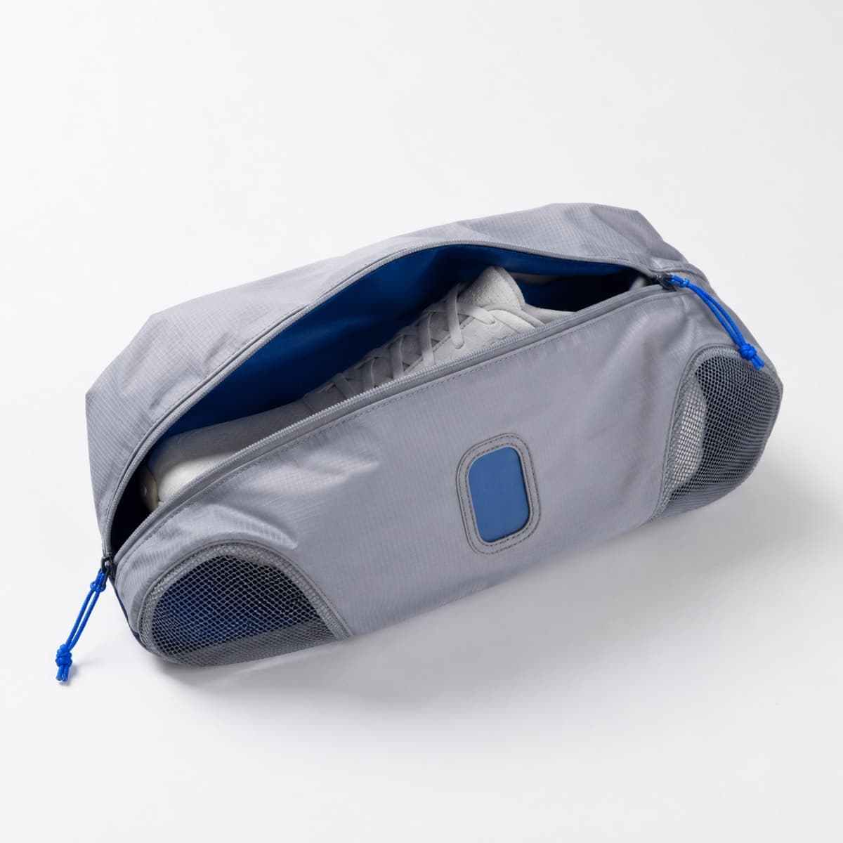 Shoe Pouch, exterior